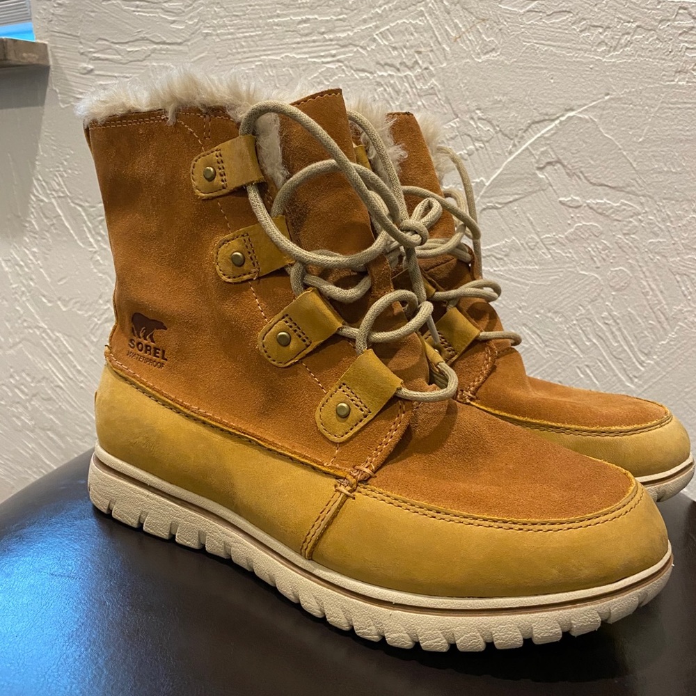 Sorel Camel Leather/Suede Fur Boot